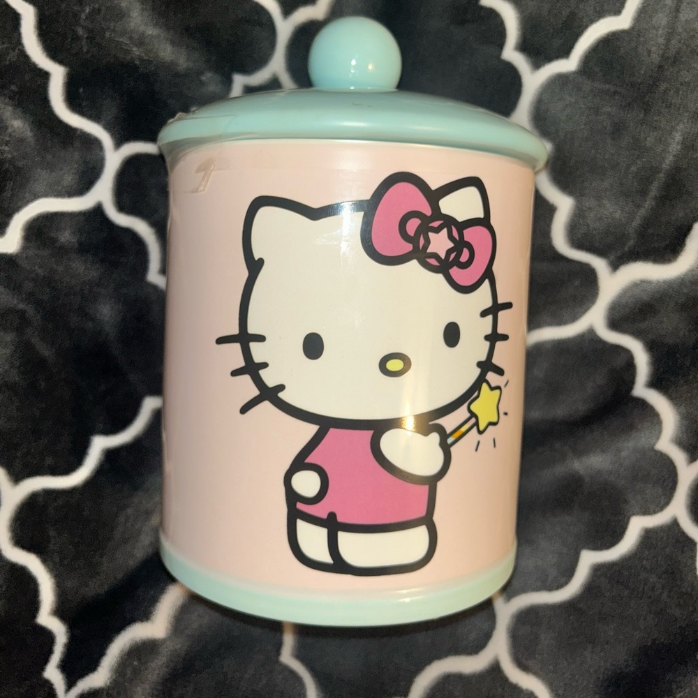 hello kitty cookie jar